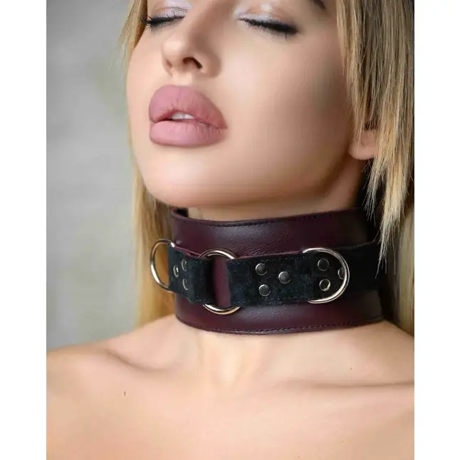 Бордовый ошейник Maroon Collar On The Strap - Lady s Arsenal. Фотография 3.