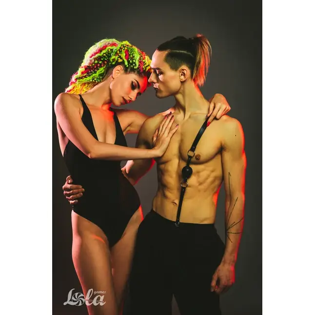 Черный кляп-шарик Love Spell - Party Hard. Фотография 6.