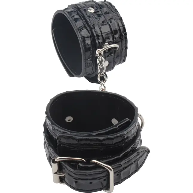 Черные наручники Surrender Wrist Restraints - Behave!. Фотография 2.