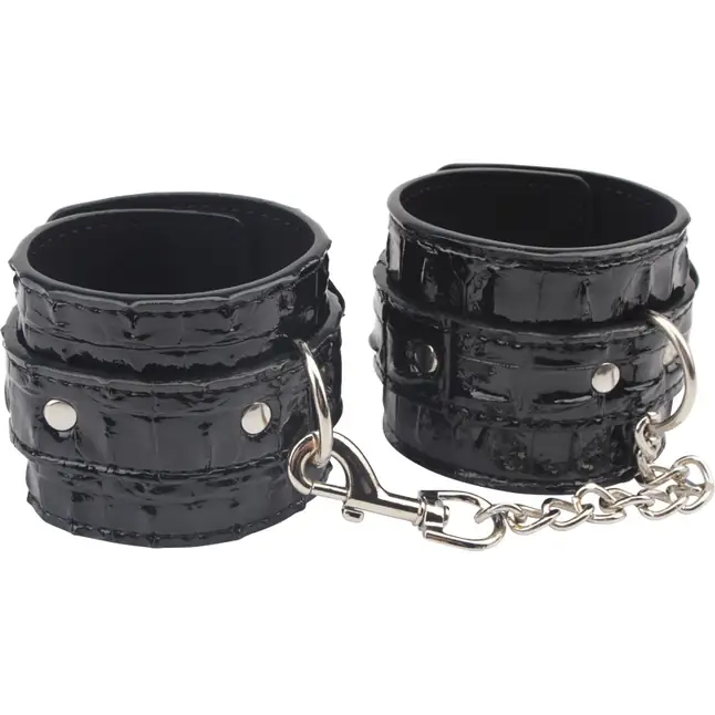 Черные наручники Surrender Wrist Restraints - Behave!
