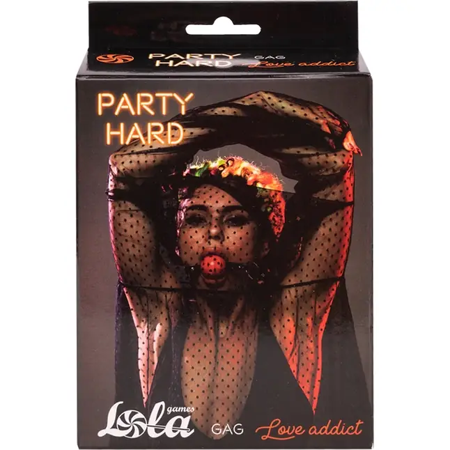 Красный кляп-шар Love Addict на черных ремнях - Party Hard. Фотография 2.