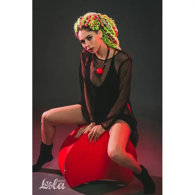 Красный кляп-шар Love Addict на черных ремнях - Party Hard. Фотография 4.