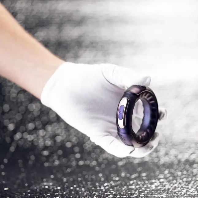 Фиолетовое эрекционное виброкольцо Saturn Vibrating Cock/Ball Ring - Hueman. Фотография 5.