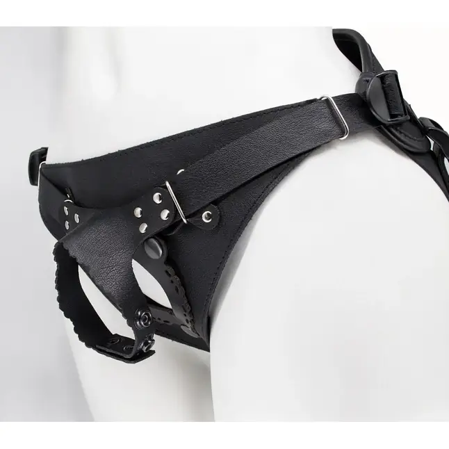 Телесный реалистичный фаллоимитатор на черных трусиках Real Big Strap-On - 34,5 см. Фотография 5.