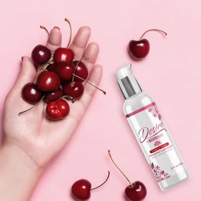 Женская смазка на водной основе с ароматом вишни Desire Flavored Lubricant Cherry Blast - 59 мл - Desire. Фотография 4.