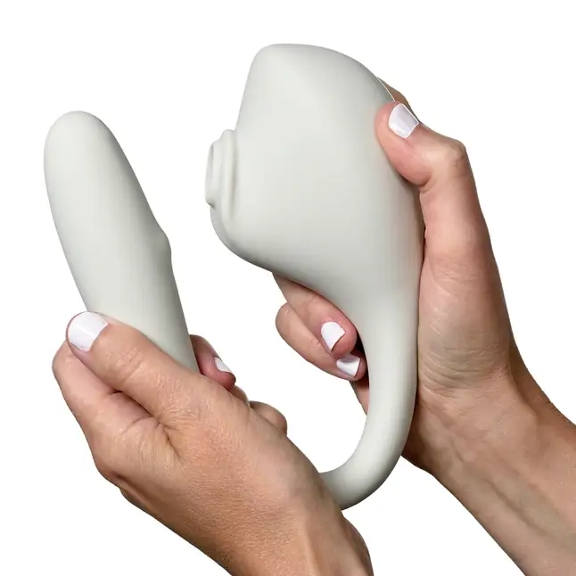 Серый вакуумный стимулятор с отростком Ose 2 Premium Robotic Massager. Фотография 4.
