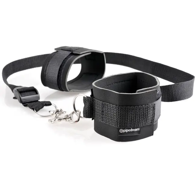 Набор для бондажа Cuff And Tether Set - Fetish Fantasy Series. Фотография 3.