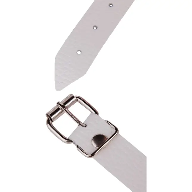 Черный кляп-шар на белых кожаных ремешках - BDSM accessories. Фотография 4.