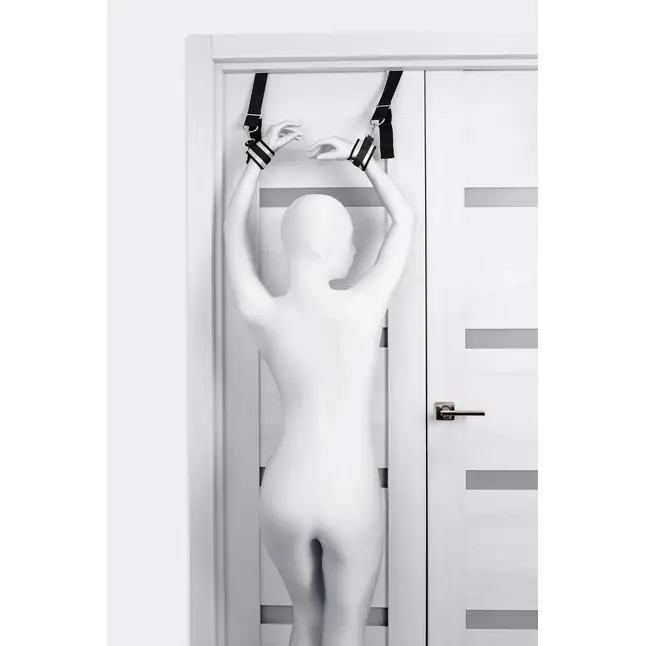 Черно-серебристые фиксаторы для рук на дверь Anonymo - Anonymo. Фотография 3.
