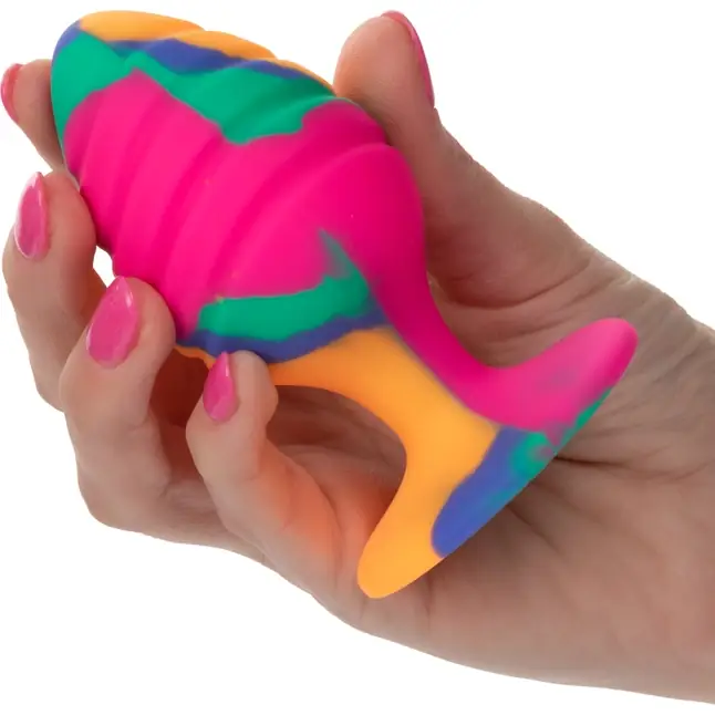 Яркая анальная пробка Cheeky Large Swirl Tie-Dye Plug - 9 см - Cheeky. Фотография 4.