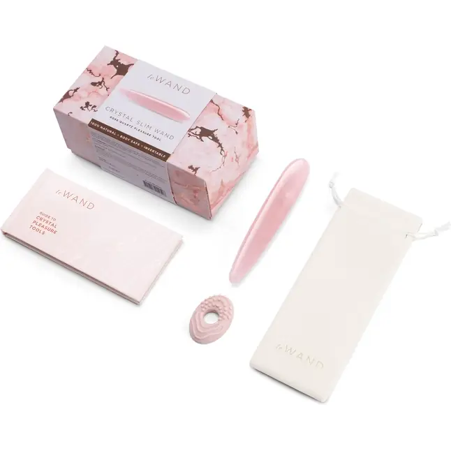 Массажер Le Wand Crystal Slim Wand из розового кварца. Фотография 7.