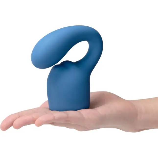 Синяя насадка Glider для вибратора Le Wand Petite. Фотография 3.