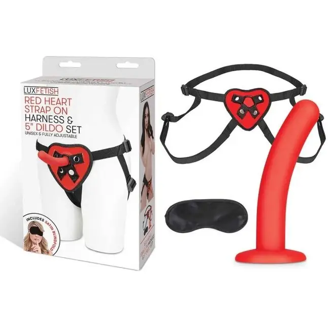 Красный поясной фаллоимитатор Red Heart Strap on Harness 5in Dildo Set - 12,25 см. Фотография 2.