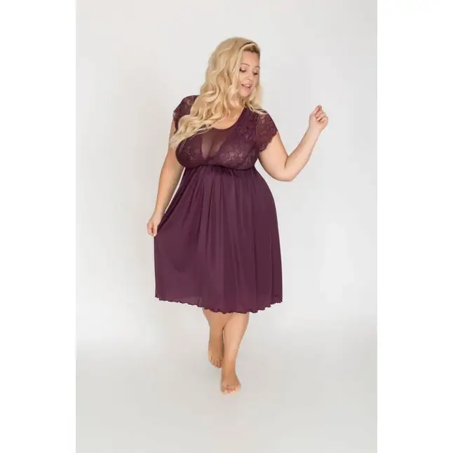 Сорочка plus size из микрофибры с красивым декольте. Фотография 2.