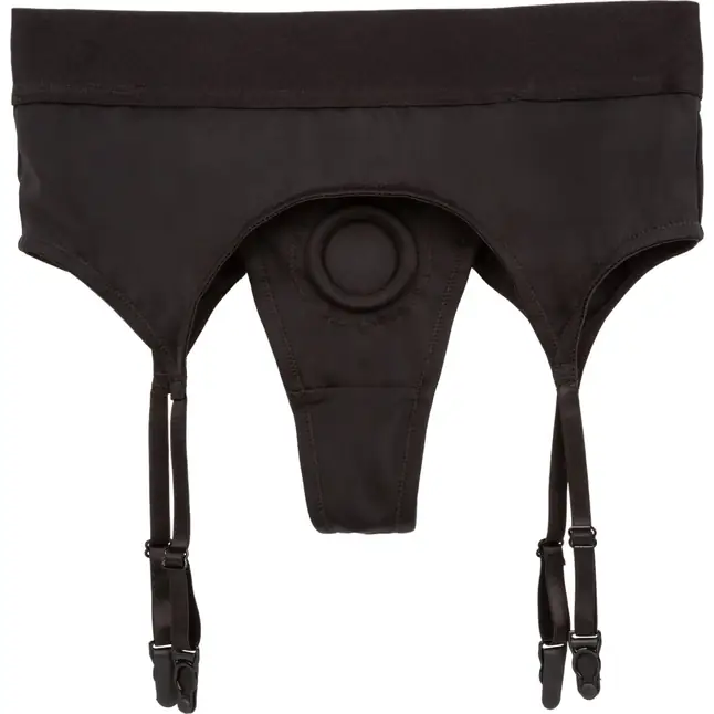Черные трусики для страпона Thong with Garter размера S/M - Boundless. Фотография 3.