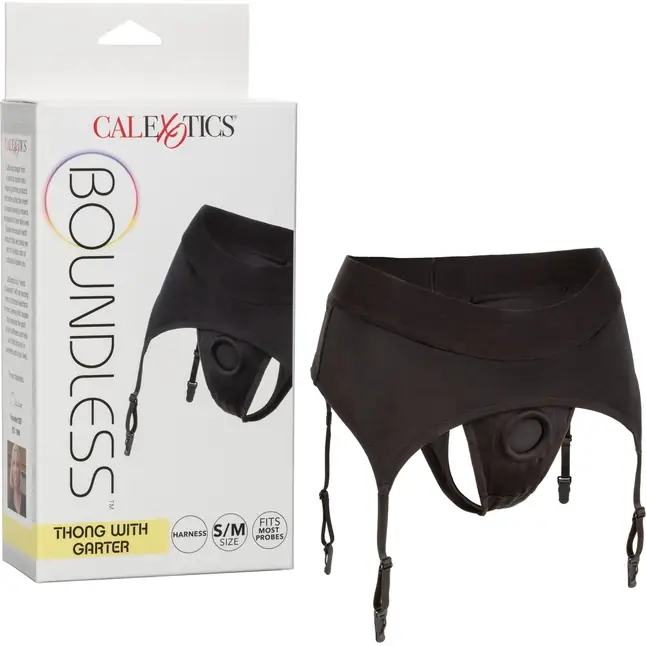 Черные трусики для страпона Thong with Garter размера S/M - Boundless. Фотография 7.