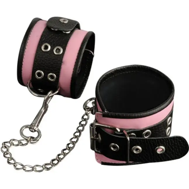 Кожаные розовые оковы с черным широким ремешком - BDSM accessories. Фотография 2.