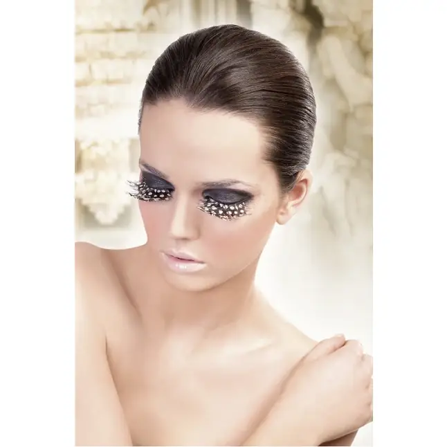 Тёмно-фиолетовые ресницы-перья - Eyelashes Collection. Фотография 2.