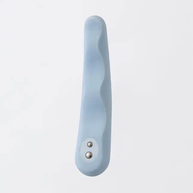 Голубой вибратор IROHA MINAMO с волнами на стволе - 17,5 см - IROHA Vibrators. Фотография 4.