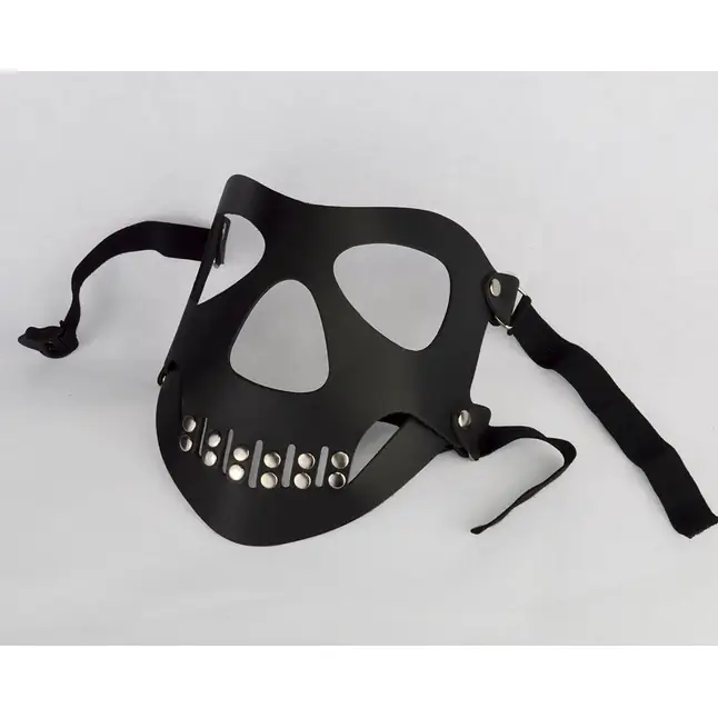 Черная маска Череп с пряжками - BDSM accessories