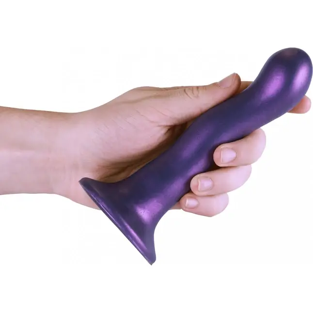 Фиолетовый фаллоимитатор Ultra Soft - 18 см - Ouch!. Фотография 3.