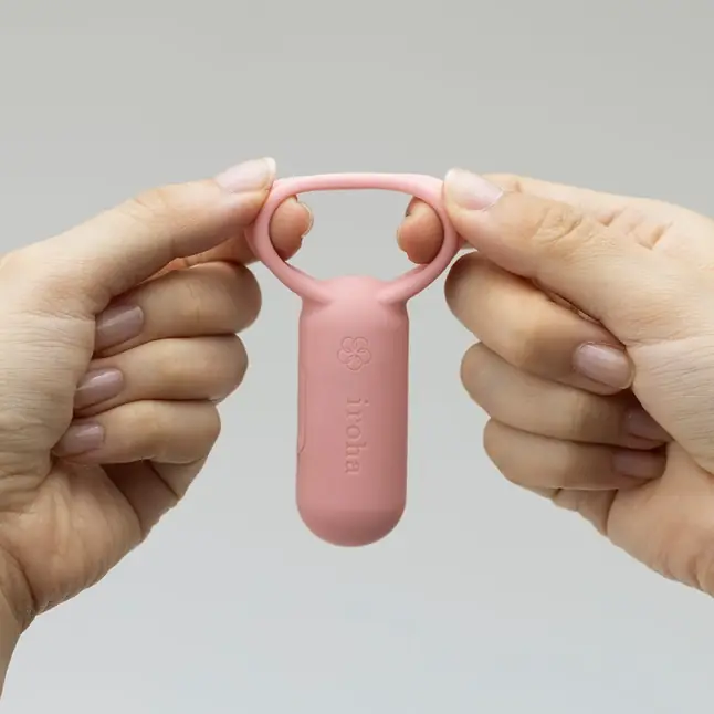 Коралловое эрекционное кольцо Iroha SVR Coral Pink - SVR vibrators. Фотография 5.