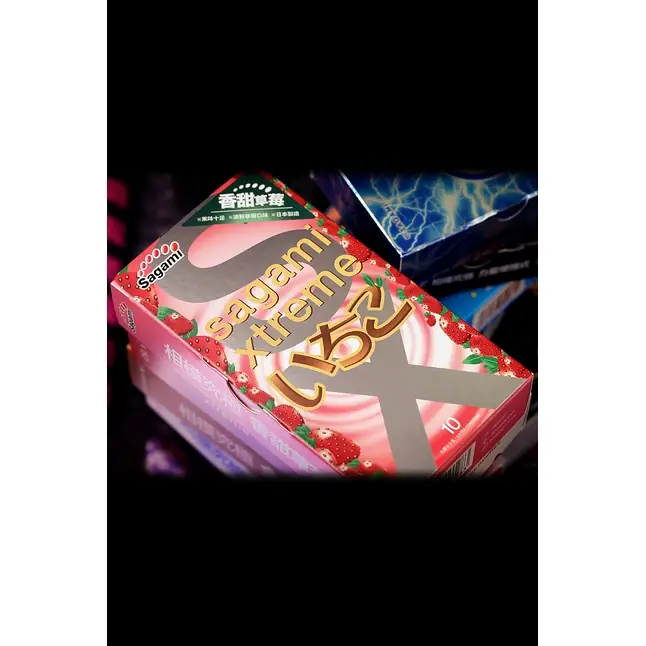 Презервативы Sagami Xtreme Strawberry c ароматом клубники - 10 шт - Sagami Xtreme. Фотография 9.