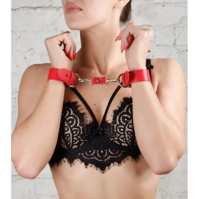 Красные кожаные наручники «Новичок» - BDSM accessories