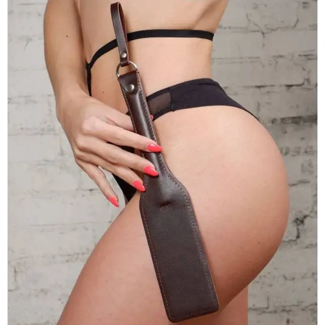 Коричневая кожаная шлепалка «Новичок» - 30 см - BDSM accessories