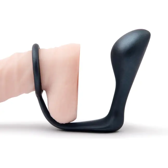 Черное эрекционное кольцо со стимулятором простаты Ringer Cock Ring Plug. Фотография 3.