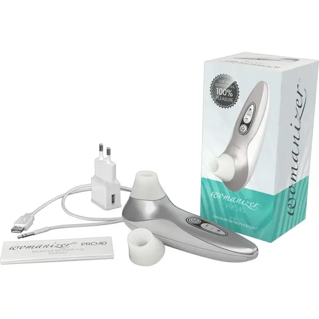 Бело-серебристый бесконтактный стимулятор клитора Womanizer Pro40. Фотография 6.