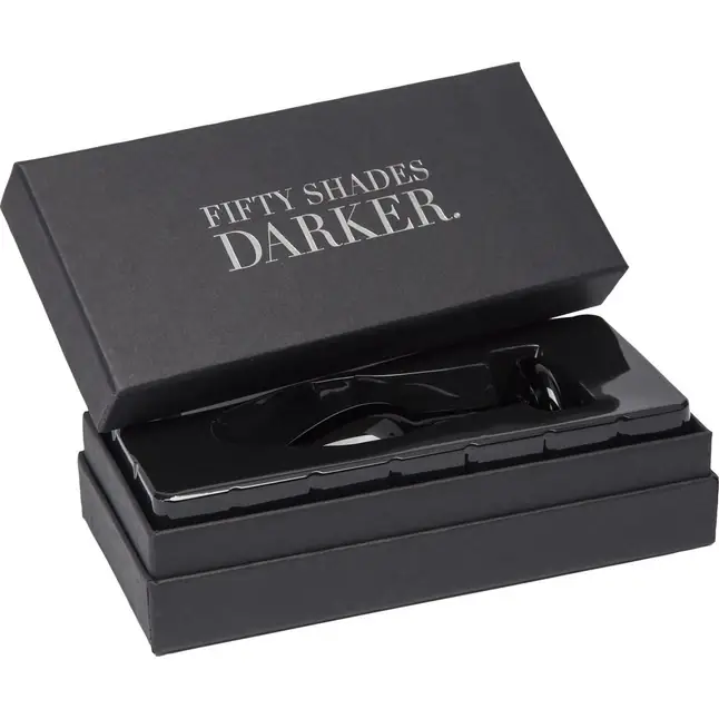 Стеклянная анальная пробочка Something Darker Glass Butt Plug - 10,7 см - Fifty Shades Darker. Фотография 4.