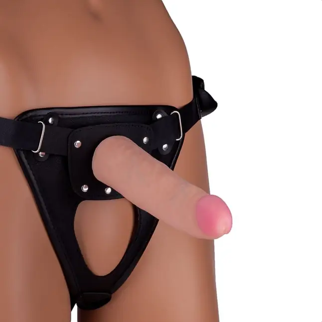 Насадка-фаллоимитатор на кожаных трусиках Harness Ultra Realistic 7 - 18 см - HARNESS CLASSIC COMFORT