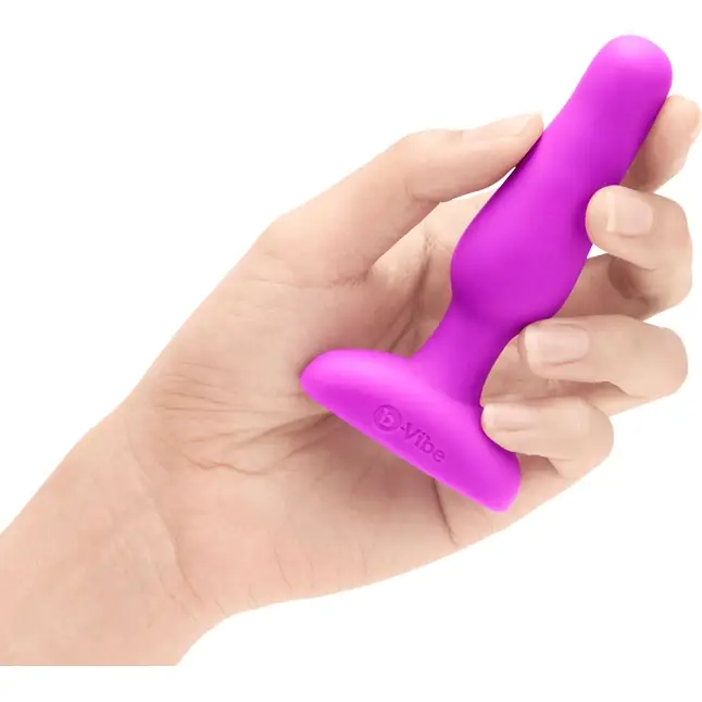Анальная вибропробка NOVICE REMOTE CONTROL PLUG FUCHSIA - 10,2 см. Фотография 3.