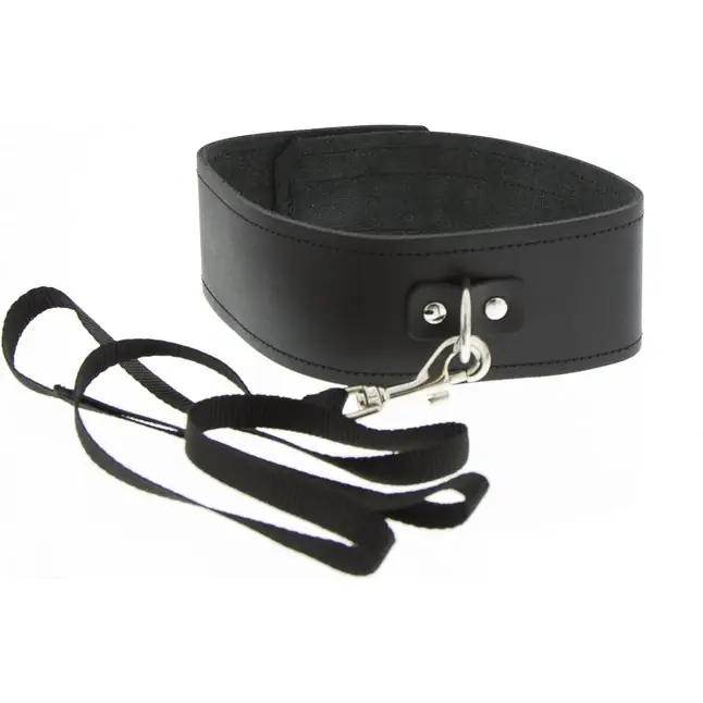 Чёрный ошейник из полиуретана с поводком Collar and Leash - Guilty Pleasure