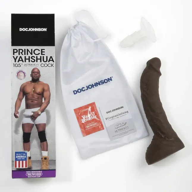 Коричневый фаллоимитатор-гигант Prince Yahshua ULTRASKYN 10.5” Cock with Removable Vac-U-Lock Suction Cup - 27,4 см - Signature Cocks. Фотография 5.