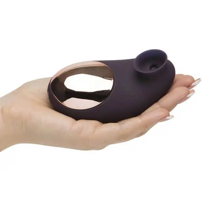 Клиторальный стимулятор Sweet Release Rechargeable Clitoral Suction Stimulator - Fifty Shades Freed. Фотография 6.