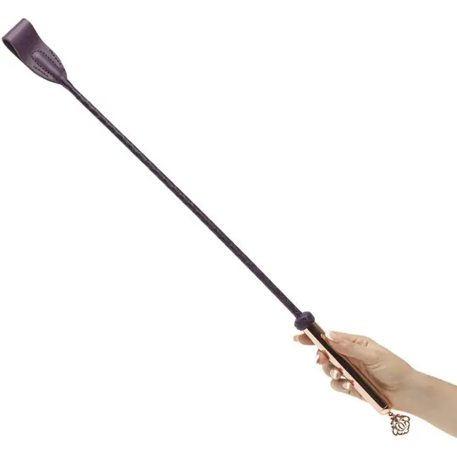Фиолетовый стек Cherished Collection Riding Crop - 70 см. - Fifty Shades Freed. Фотография 5.
