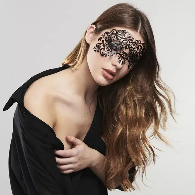 Ажурная виниловая маска на глаза DALILA