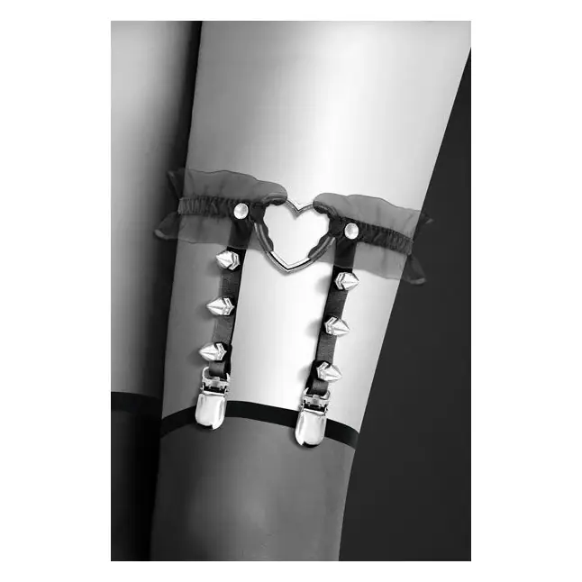 Подвязка с сердцем и шипами GARTER WITH HEART